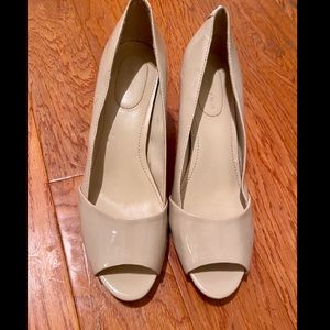 Nude Calvin Klein Peep-toe Kitten Heels